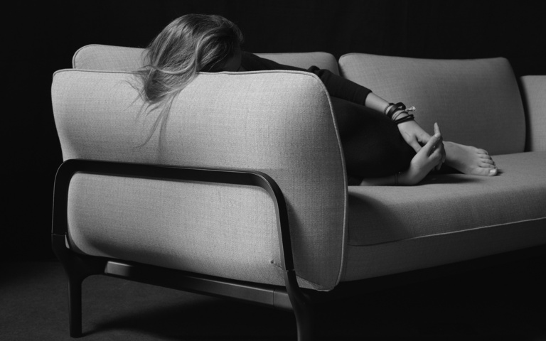  - Vina Sofa