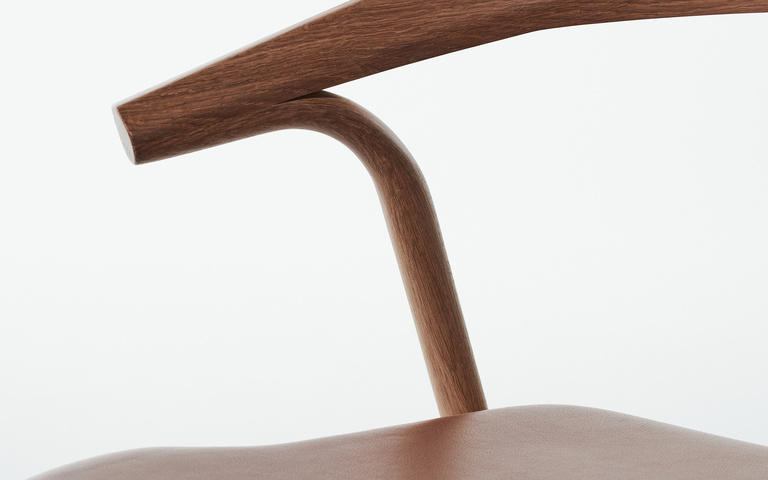  - Makil chair